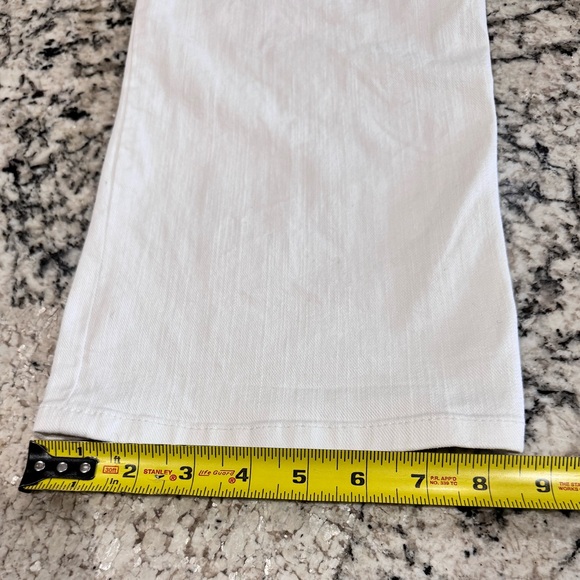 Elle Women’s Size 16 White Denim Mid Rise Cropped Pants Capris Jeans - Picture 9 of 11